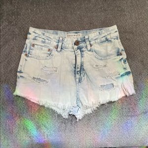 Bullhead Denim Co. Distressed High Rise white Shorts Size 5